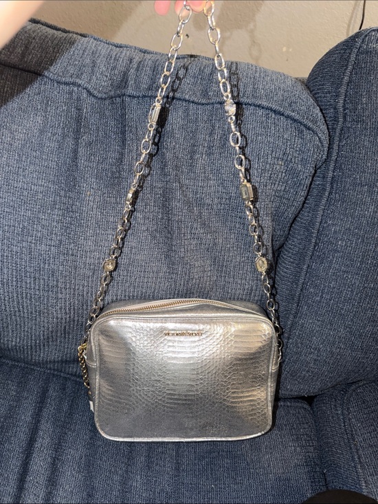 Victoria's Secret Handbags - Victoria's Secret Metallic Silver Croc-Embossed Chain Crossbody